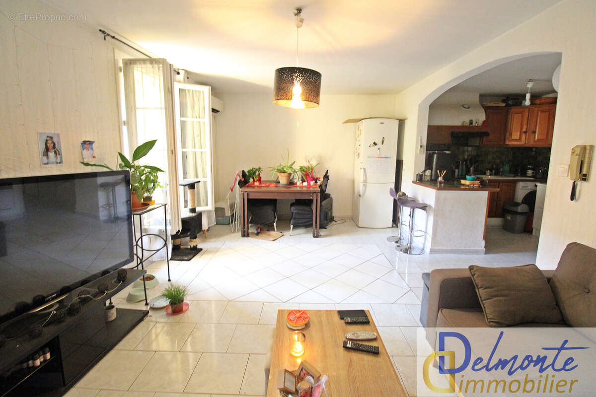 Investissement locatif   Appartement T3 - Centre-ville de La Seyne-sur-Mer - photo 2