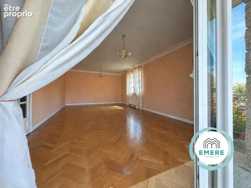 Maison 5 pièces 114 m² à vendre à Montours (35460) - photo 2