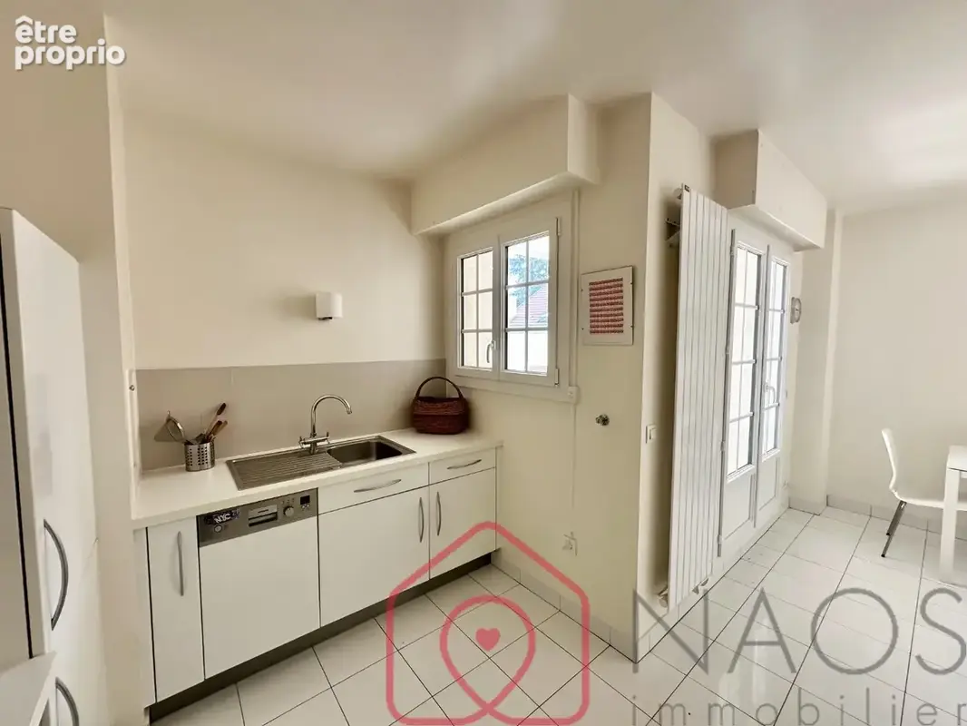 Quartier Renards - Grands 3 pièces 85 m² avec 2 terrasses, parking et cave. - photo 7