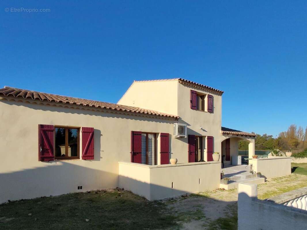 Photo 2 - Maison à SAINT-SATURNIN-LES-AVIGNON