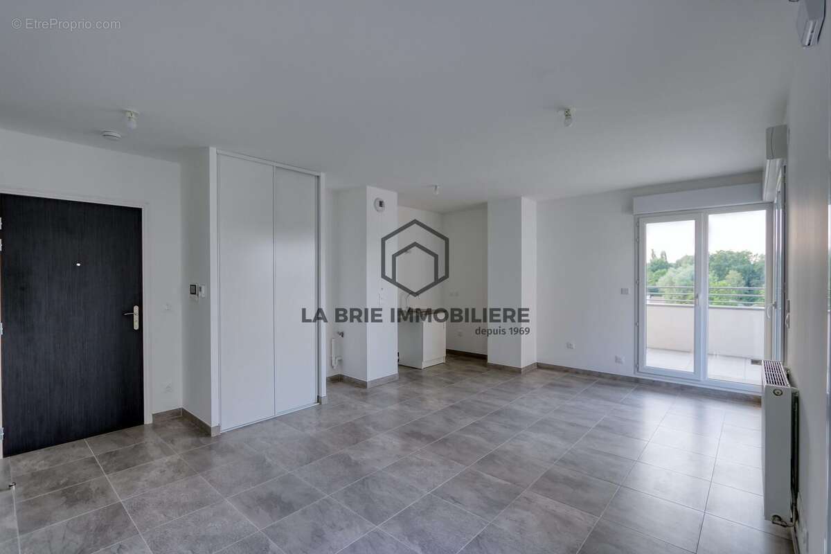 Appartement 49 m² à Mennecy  - photo 2