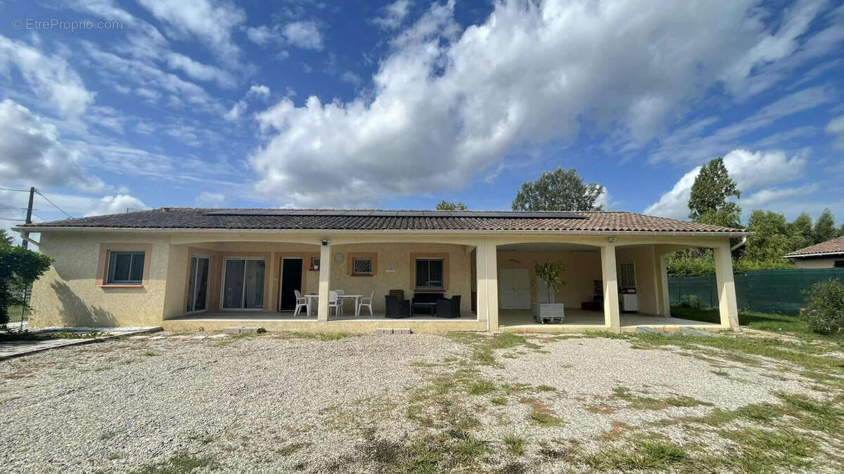 Maison à LA VILLE-DIEU-DU-TEMPLE