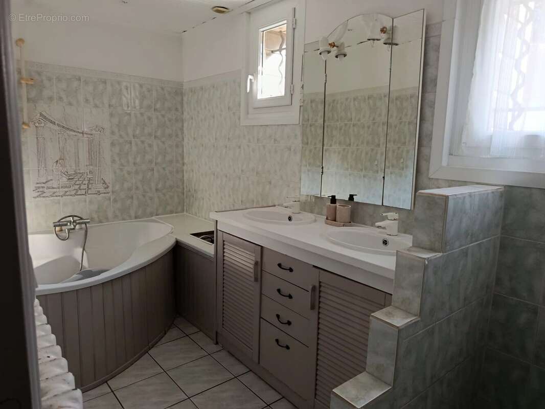 Maison - 6 pièces - photo 5
