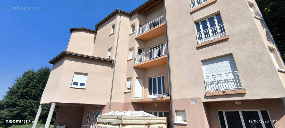 Appartement à SAINT-GENEST-MALIFAUX