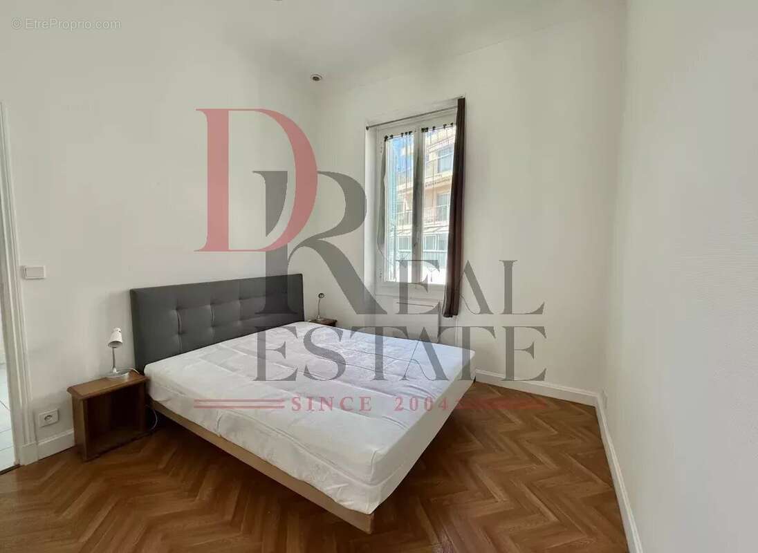 Appartement à ROQUEBRUNE-CAP-MARTIN