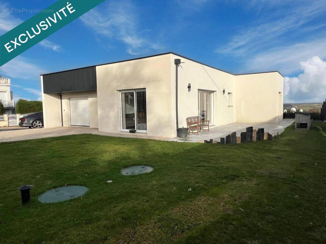 Photo 1 - Maison à HENON