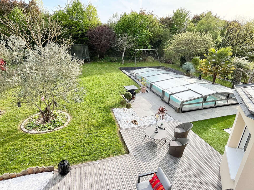 Maison à SAINT-CYR-SUR-LOIRE