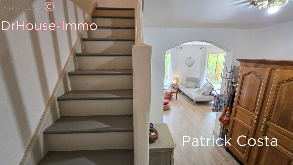 Maison à SOLLIES-PONT