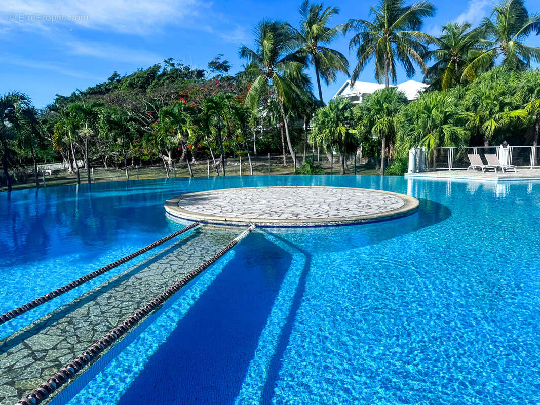 Saint François, belle appartement 2 pièces avec terrasse et piscine - photo 2