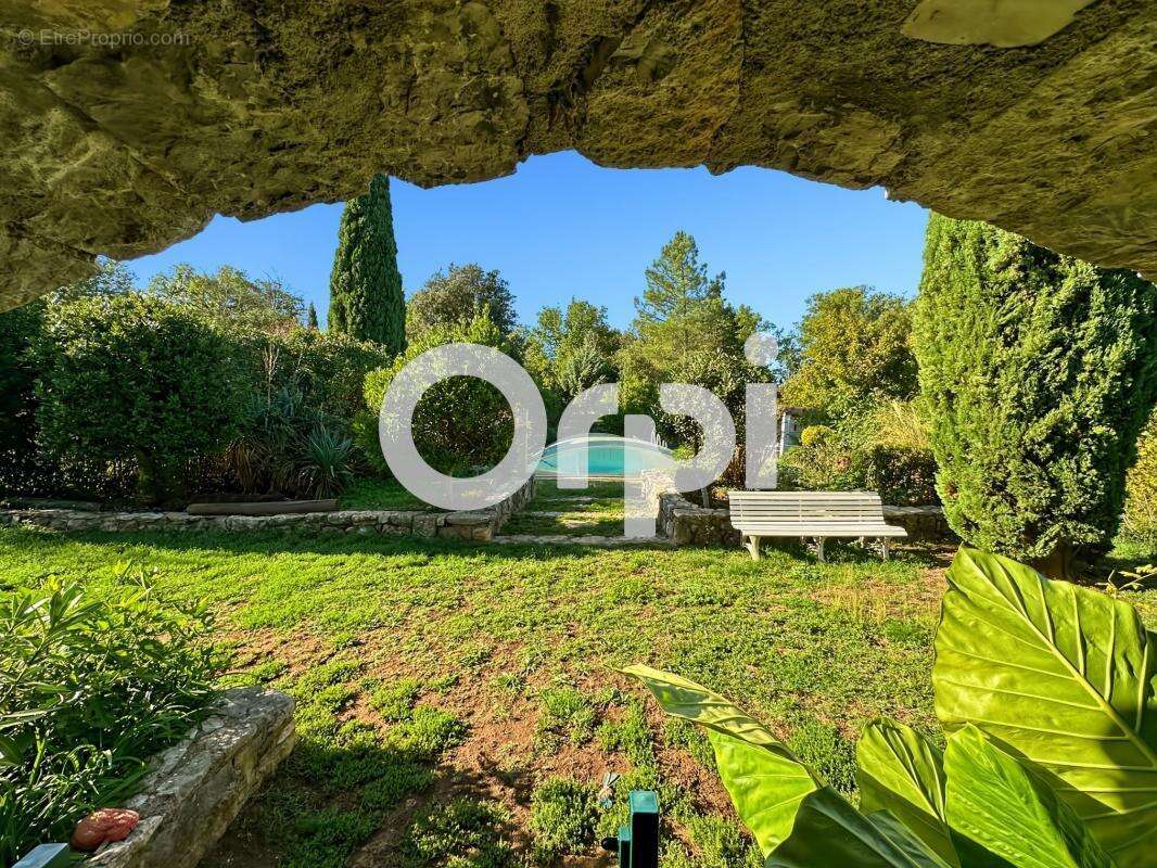 Maison à SAINT-ALBAN-AURIOLLES