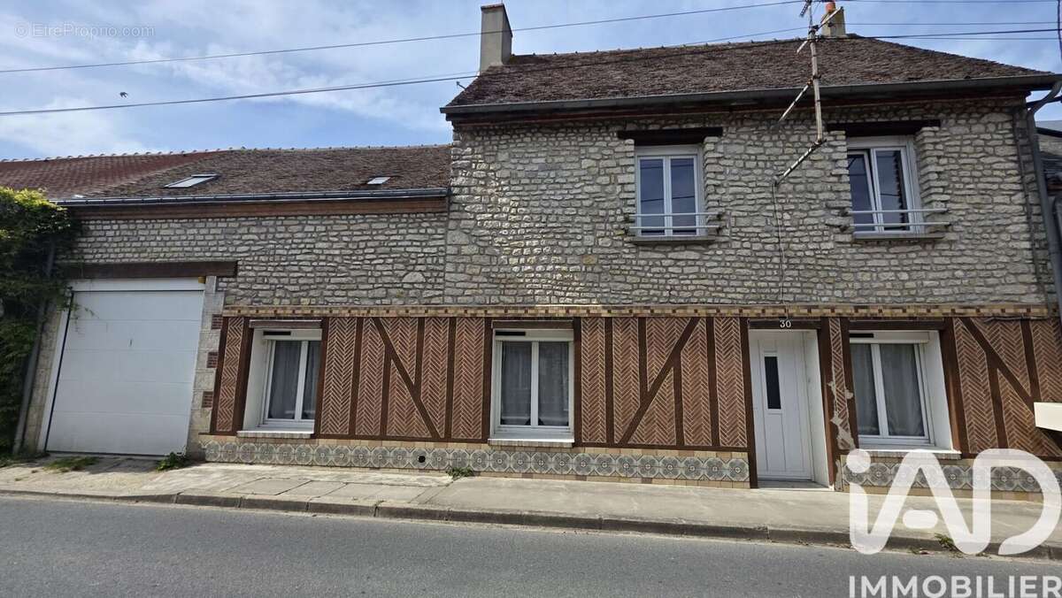 Photo 2 - Maison à NANCRAY-SUR-RIMARDE