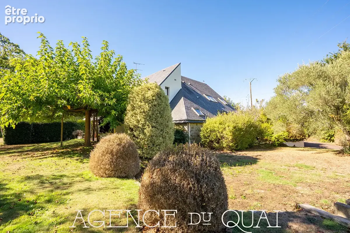 A vendre à Concarneau - Maison d'architecte 200m² sur plus de 4500 m² de terrain clos. - photo 16