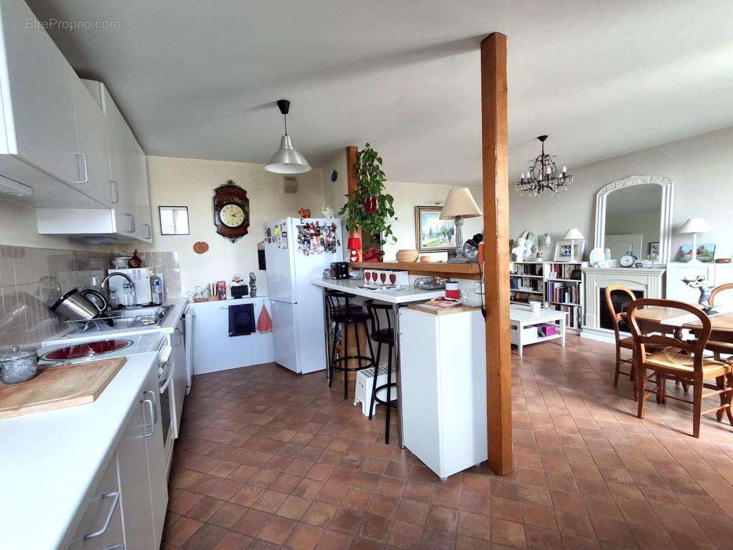 Appartement À Vendre - photo 3