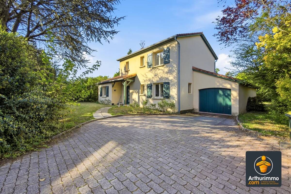 Maison à FRANCHEVILLE