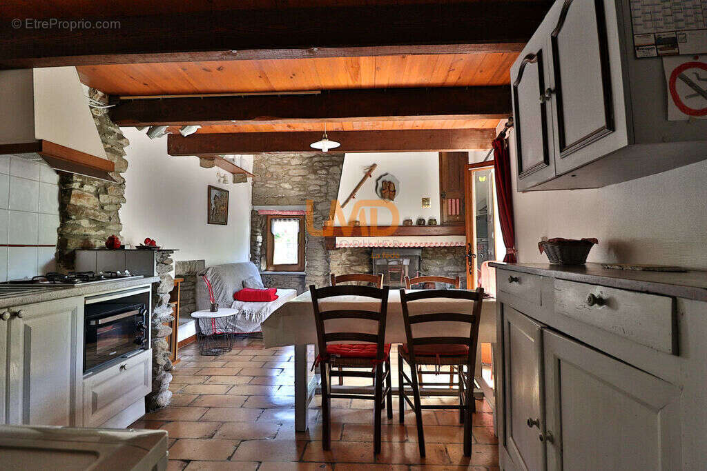 Charmante petite maison en pierre à la campagne - photo 7