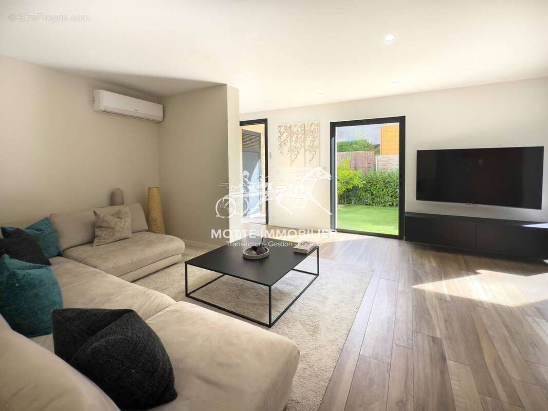 Maison à CAGNES-SUR-MER