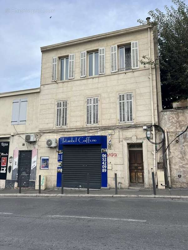 Appartement à MARSEILLE-3E