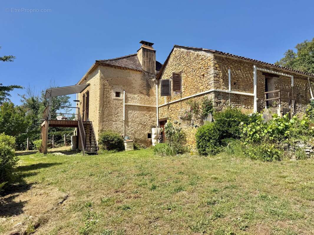 Maison à LE BUISSON-DE-CADOUIN
