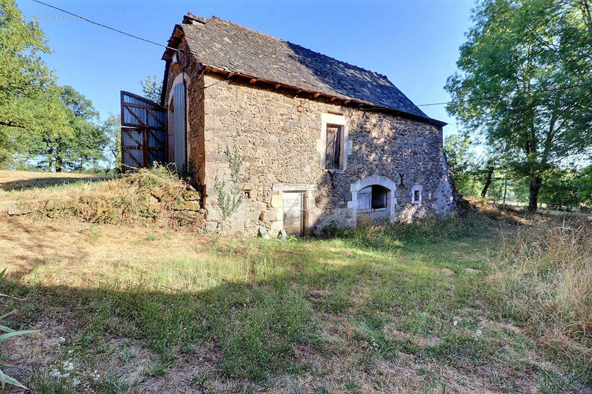Maison à MALEVILLE