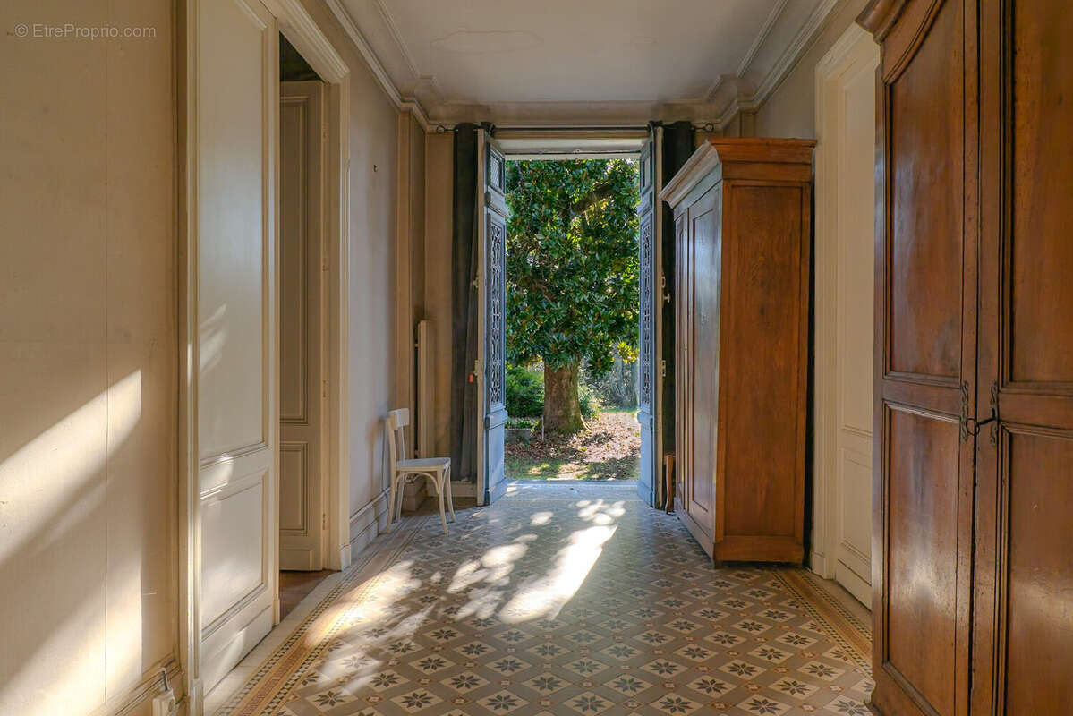 Maison à SALLES