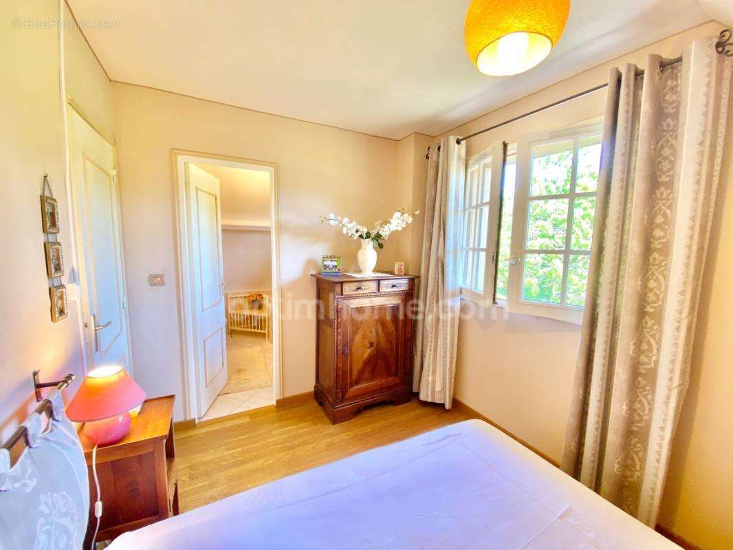 Maison à vendre, 4 chambres, Véranda, grand séjour, double garage, jardin arboré, vue dégagée - Proche ORBEC (14290) - photo 10