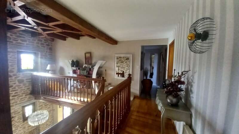 Maison à MONTBAZENS