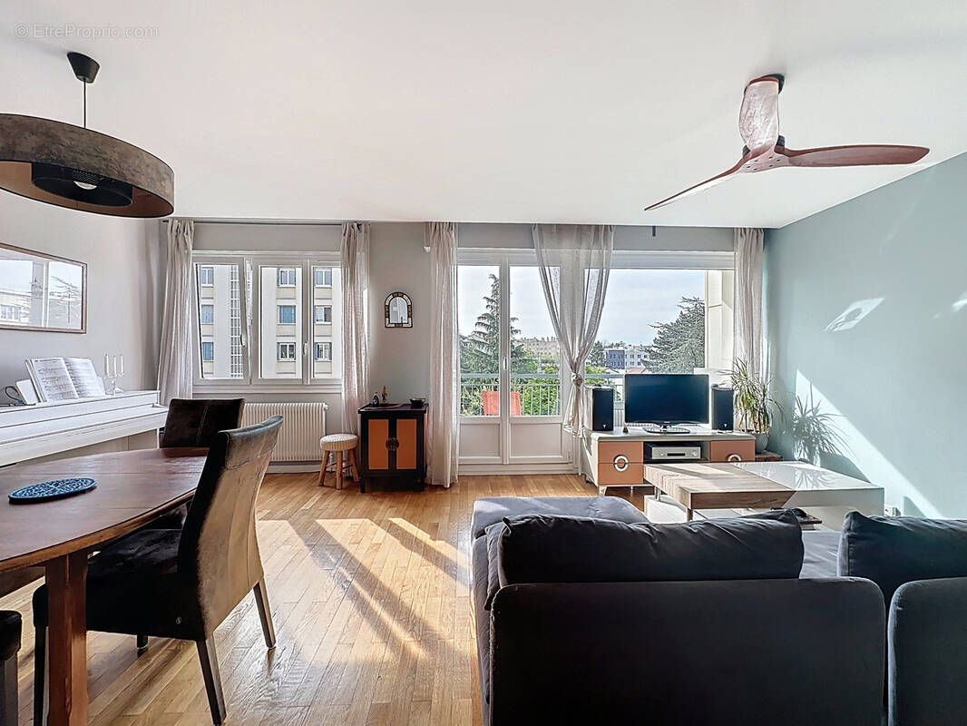 Appartement à LYON-5E