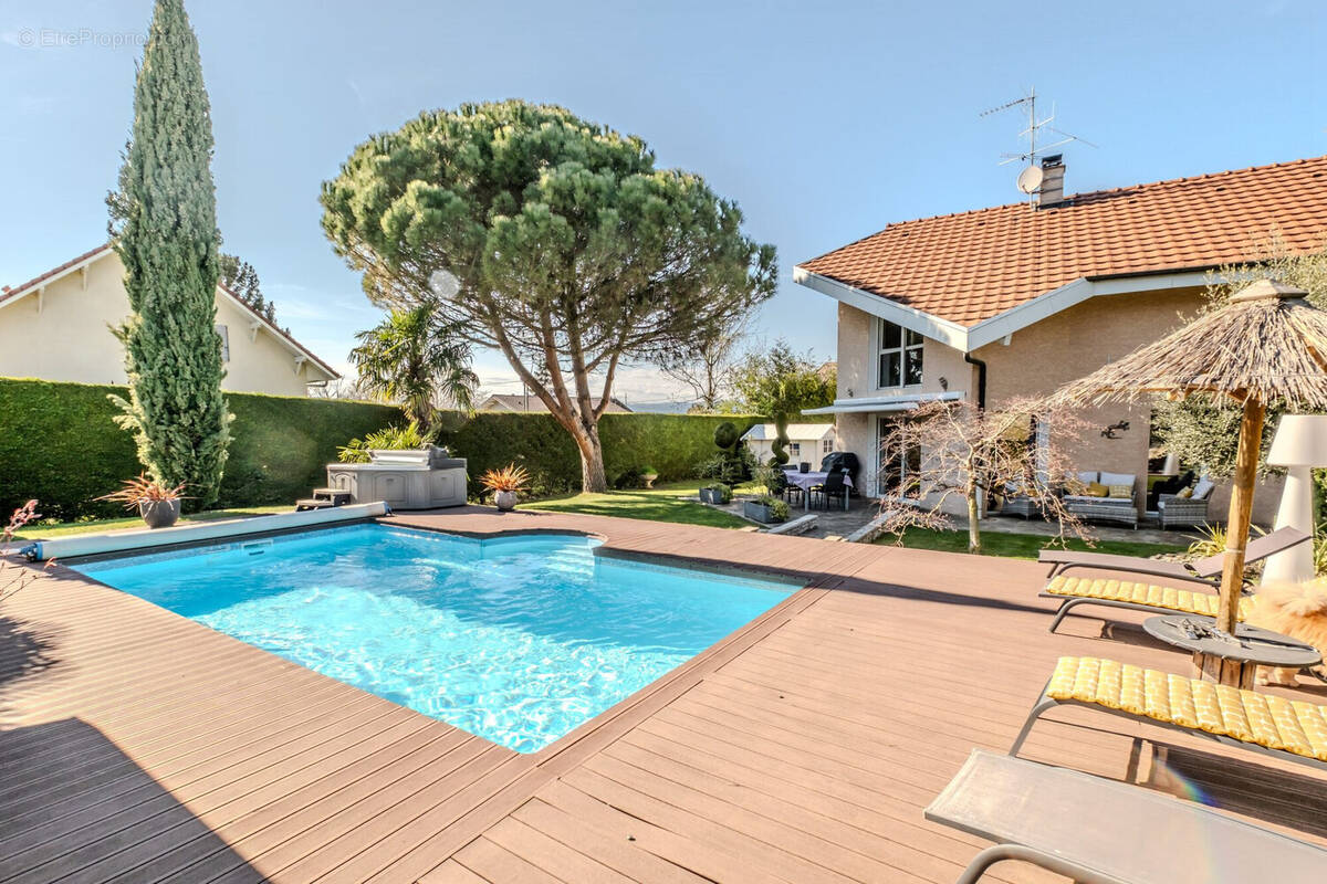 Maison à MARIN