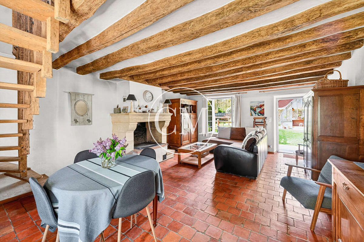 Maison à LES BREVIAIRES