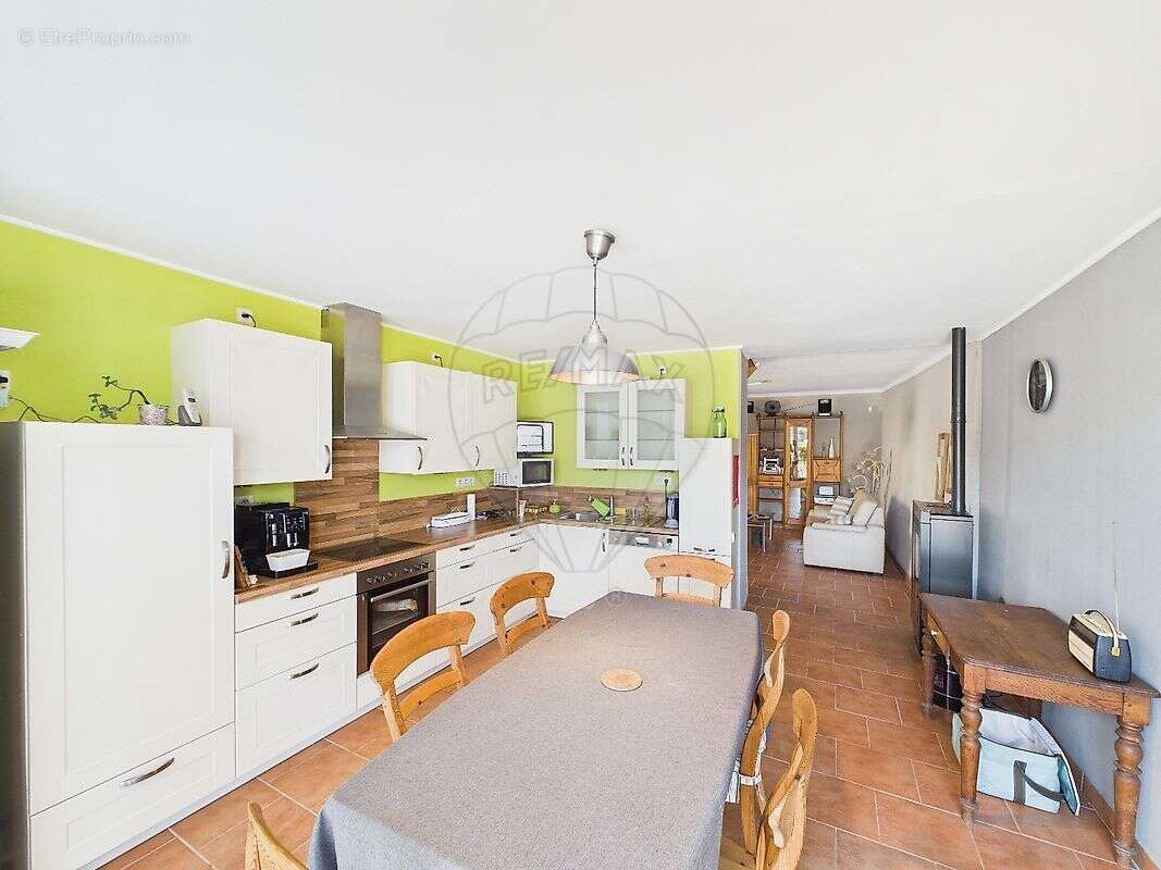 Maison à MANGIENNES