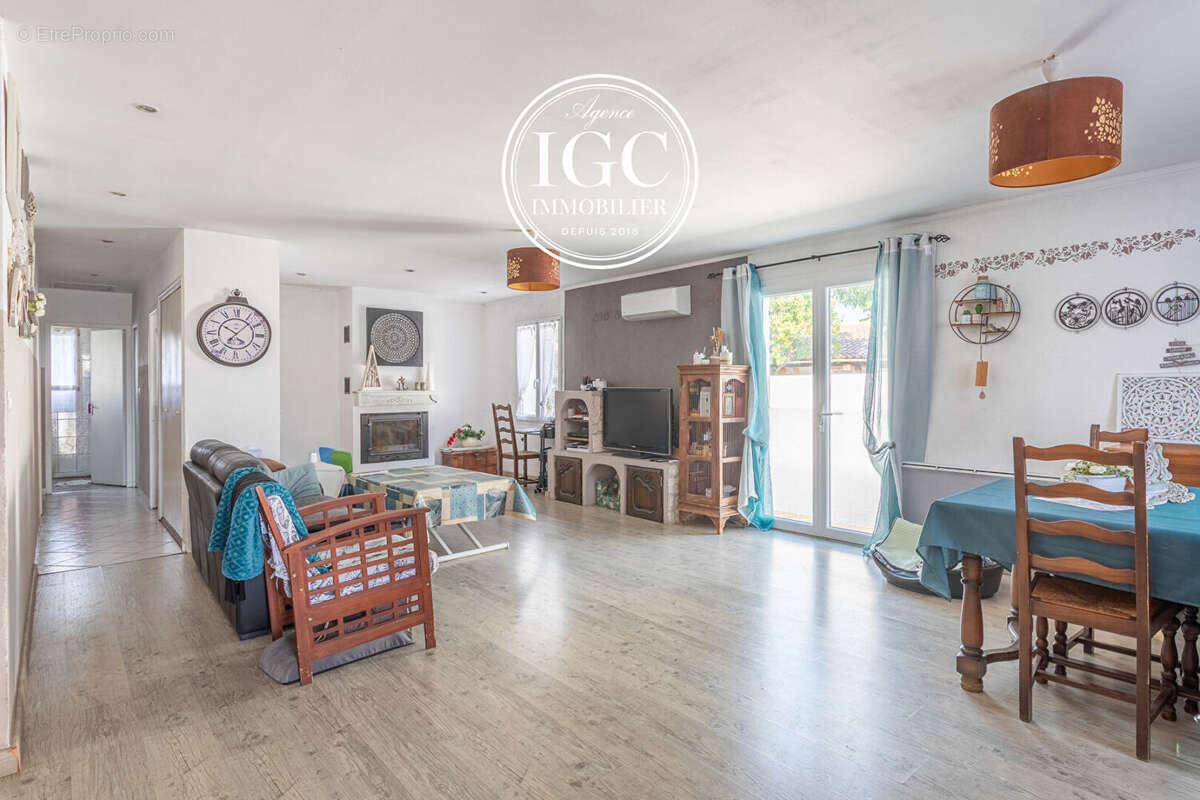 Maison Type 5 - 117m² - piscine - 445m² terrain - Marignane - photo 5