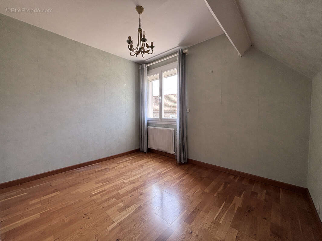 Maison familiale quartier calme - photo 15