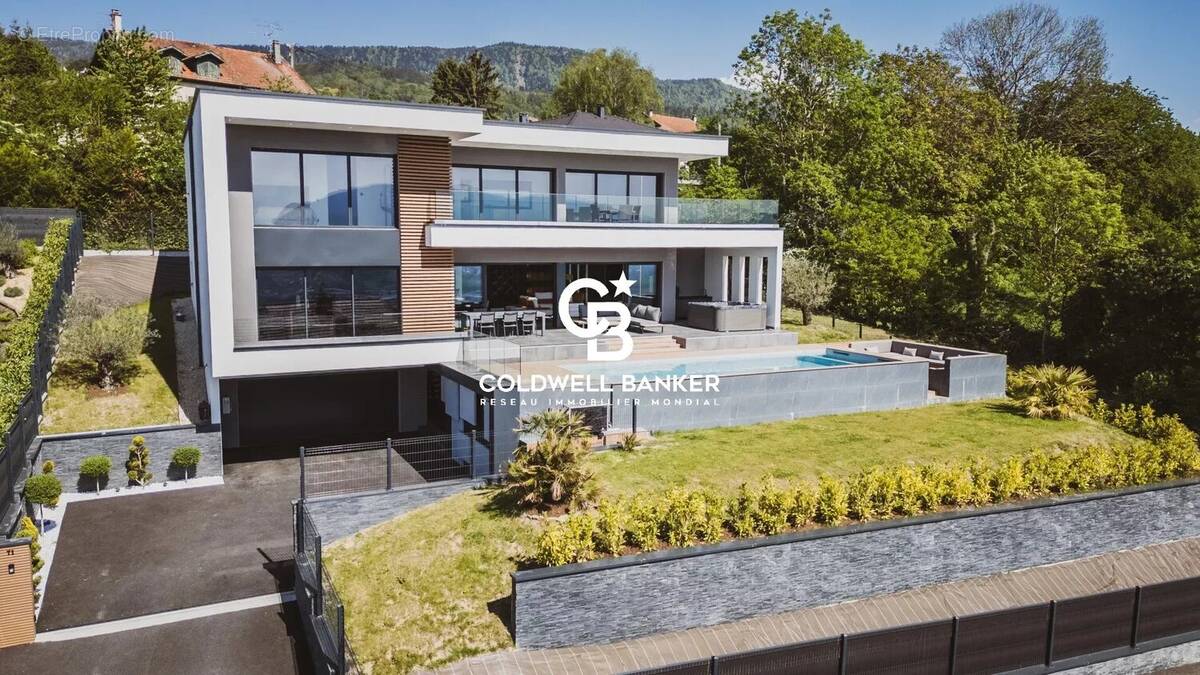 Maison à CRANVES-SALES