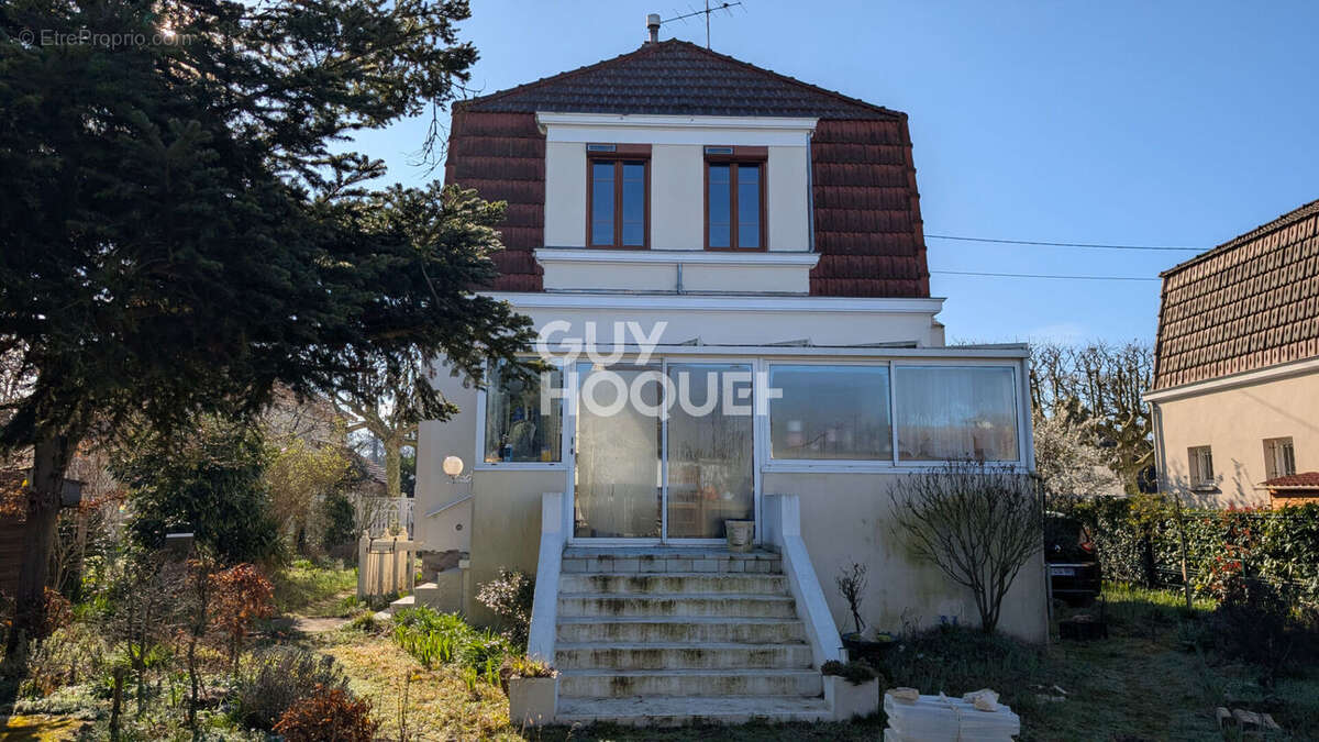 Maison à AUBERGENVILLE