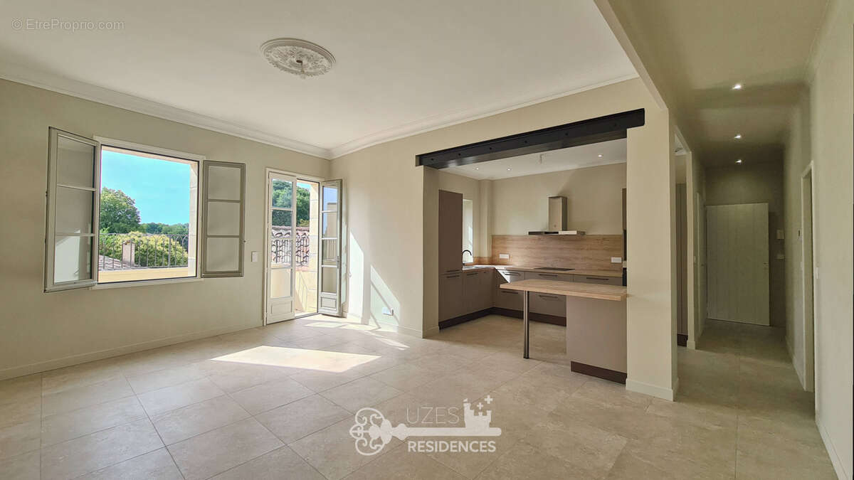 Appartement rénové de 90 m2 avec terrasse et 2 suites au cœur d'Uzès - photo 5