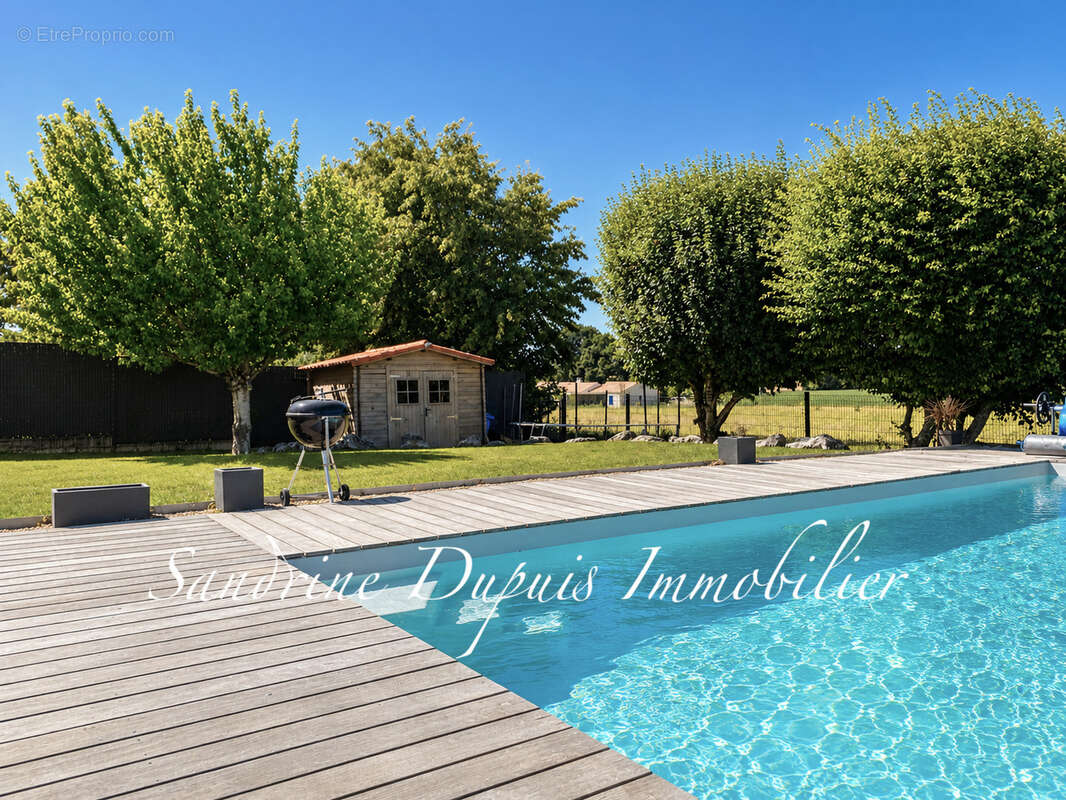 Plain-pied de 118 m2   4 chambres   Piscine chauffée - photo 16