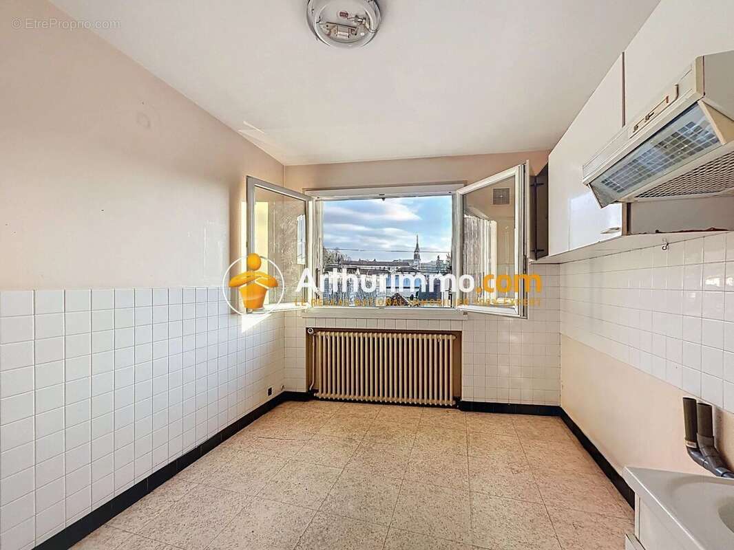 Appartement à LA TOUR-DU-PIN