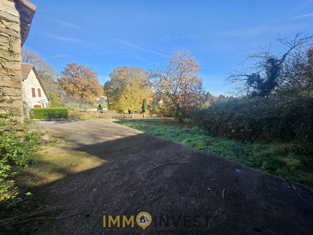 Maison à SAINT-HILAIRE-LES-PLACES