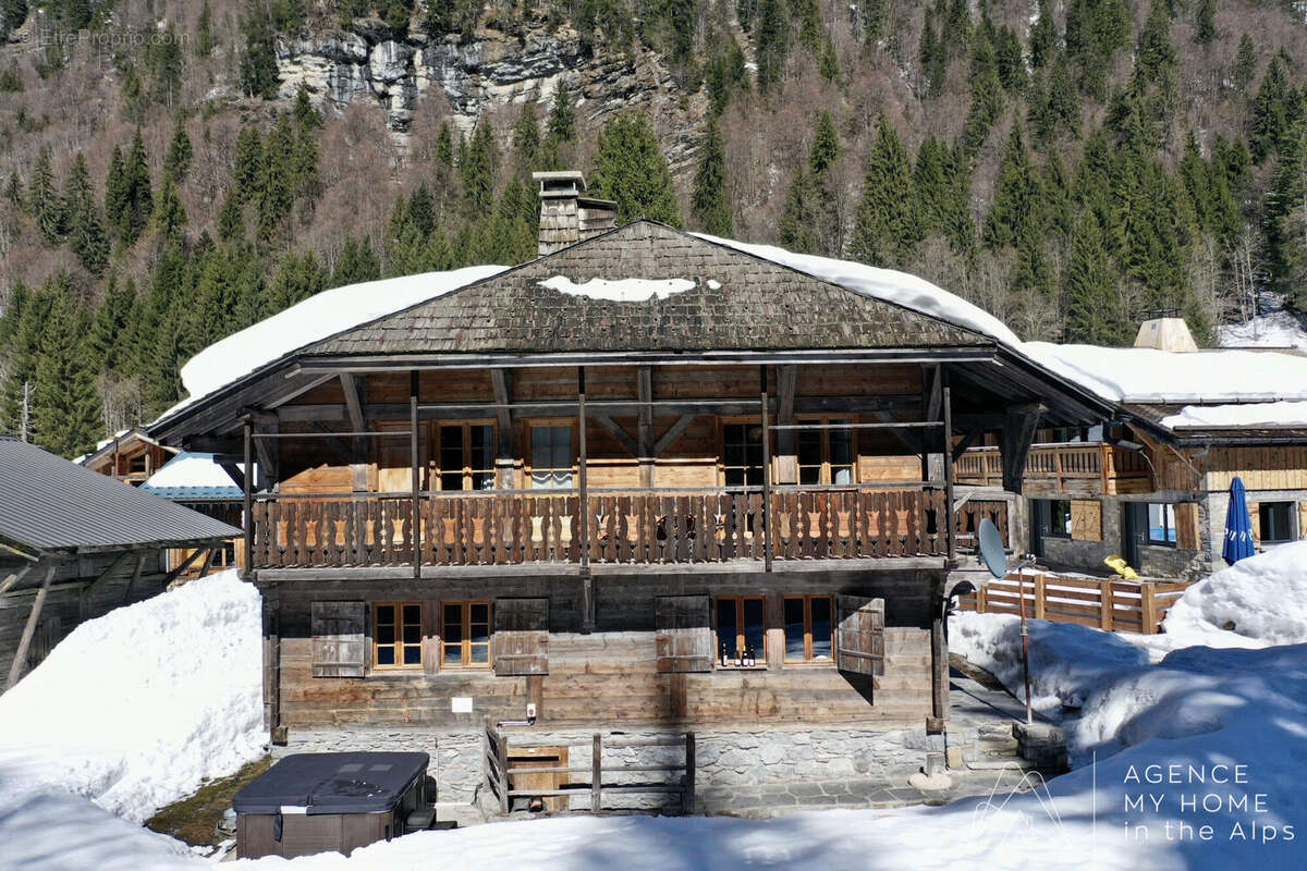 Maison à MONTRIOND