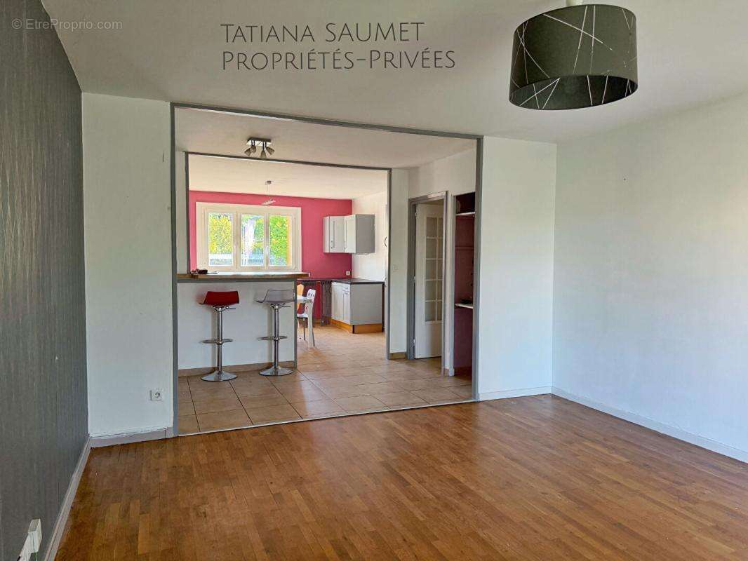 Appartement à FONTAINES-SUR-SAONE