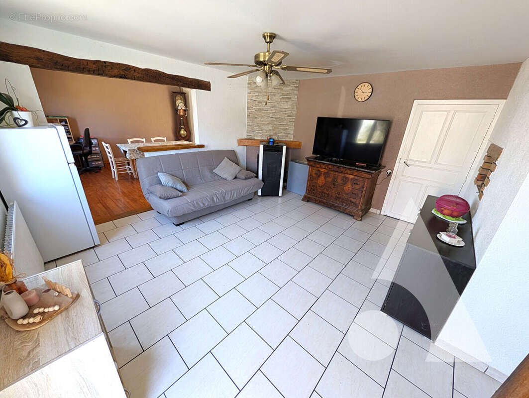 Maison à LA LOYE