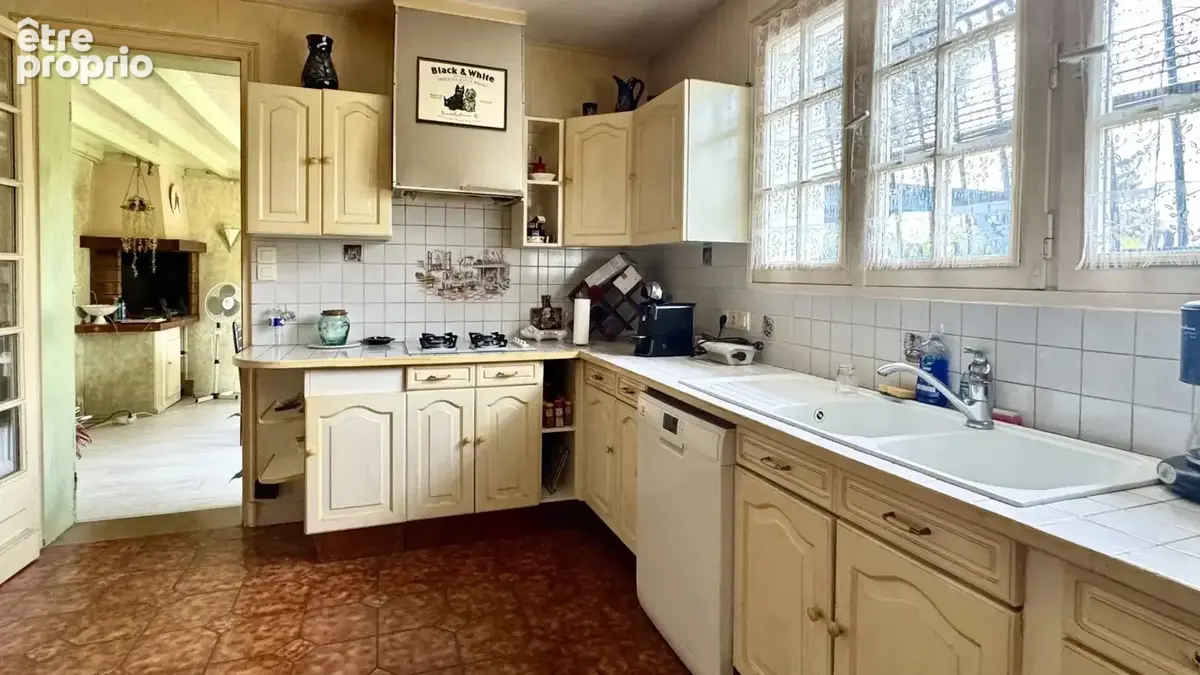 Martignas-sur-jalle – maison familiale 183 m² – 5 chambres – piscine – parcelle 1 054 m² - photo 4