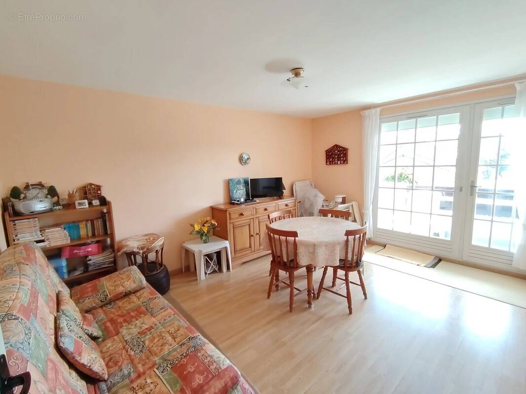 Appartement à CAMIERS