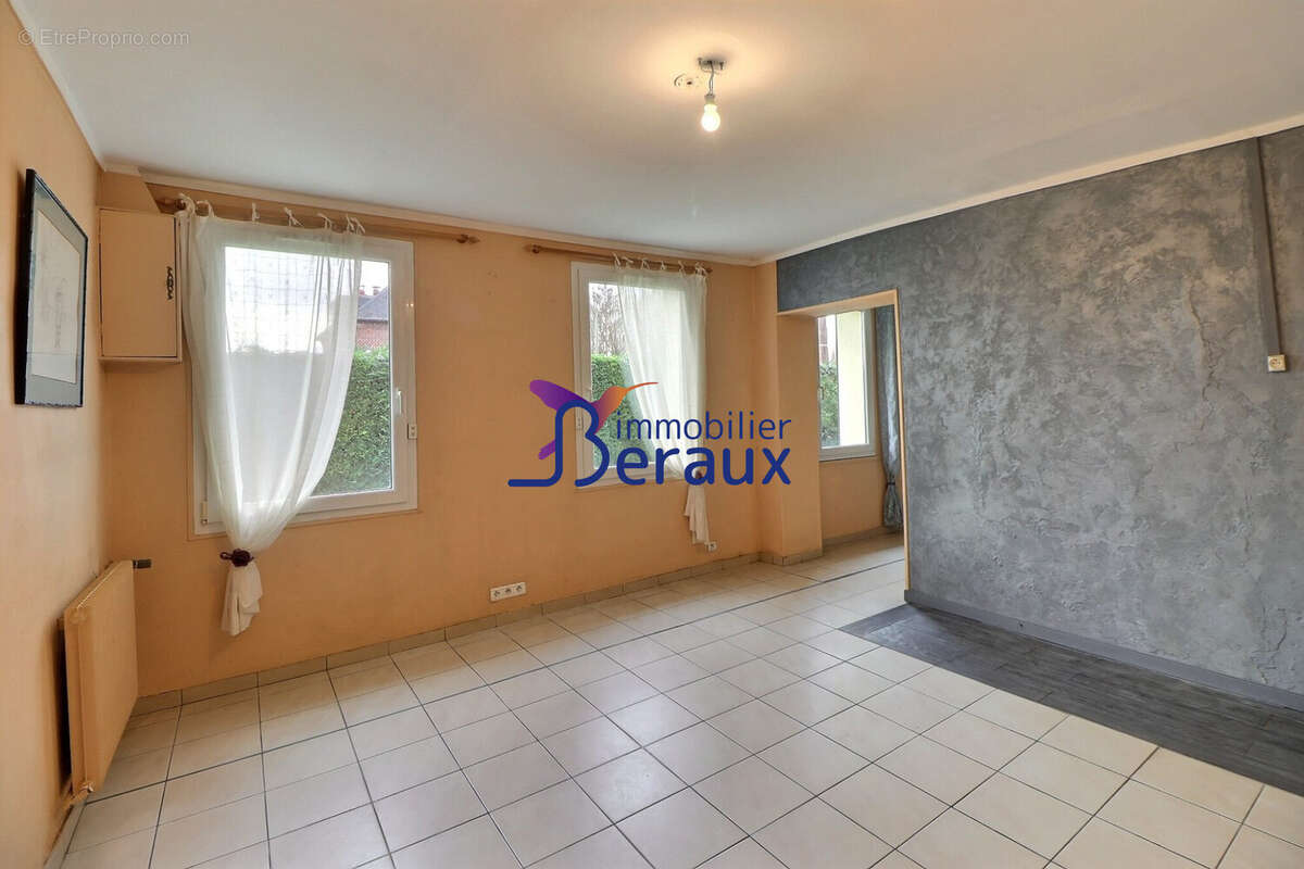 Maison à SAINT-MARTIN-DE-BOSCHERVILLE