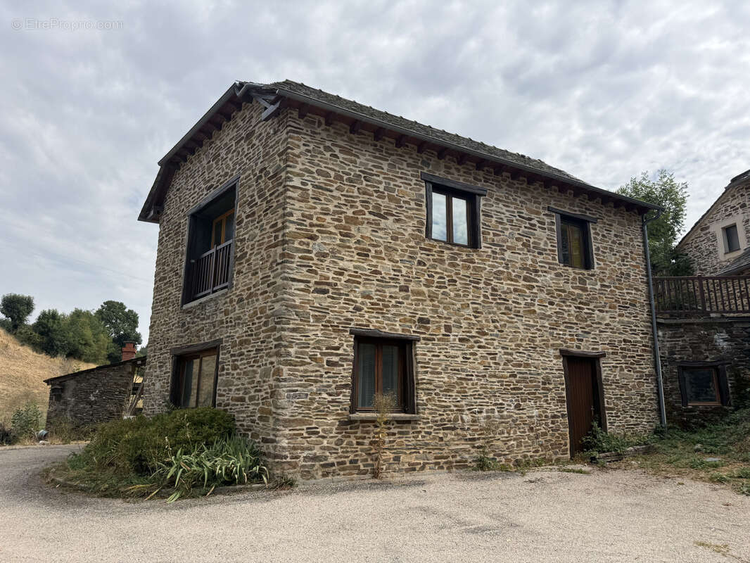 Grande bâtisse en pierre de caractère - photo 2