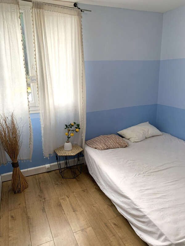 Appartement à LES PAVILLONS-SOUS-BOIS