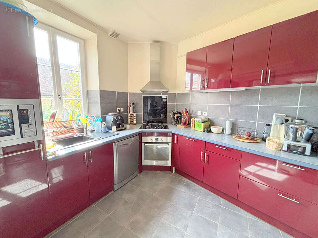 A VENDRE - Maison en pierre Chaumont En Vexin CENTRE -  PLAIN PIED DE VIE - 4 chambres - 280 m² de terrain - photo 4