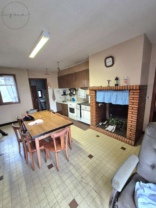 Maison à LACAUNE