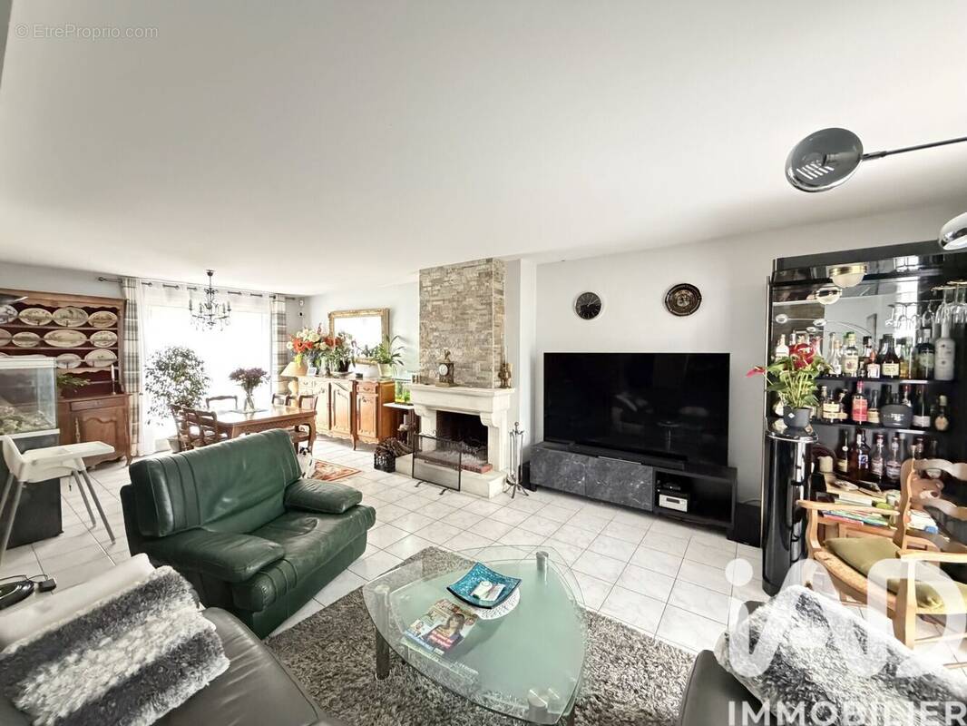 Photo 1 - Maison à MAROLLES-EN-HUREPOIX