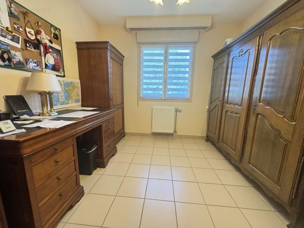 Maison 100 m² à Estivareilles  - photo 8